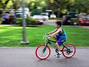 מאיזה גיל ניתן ללמד ילדים לרכב על אופניים?